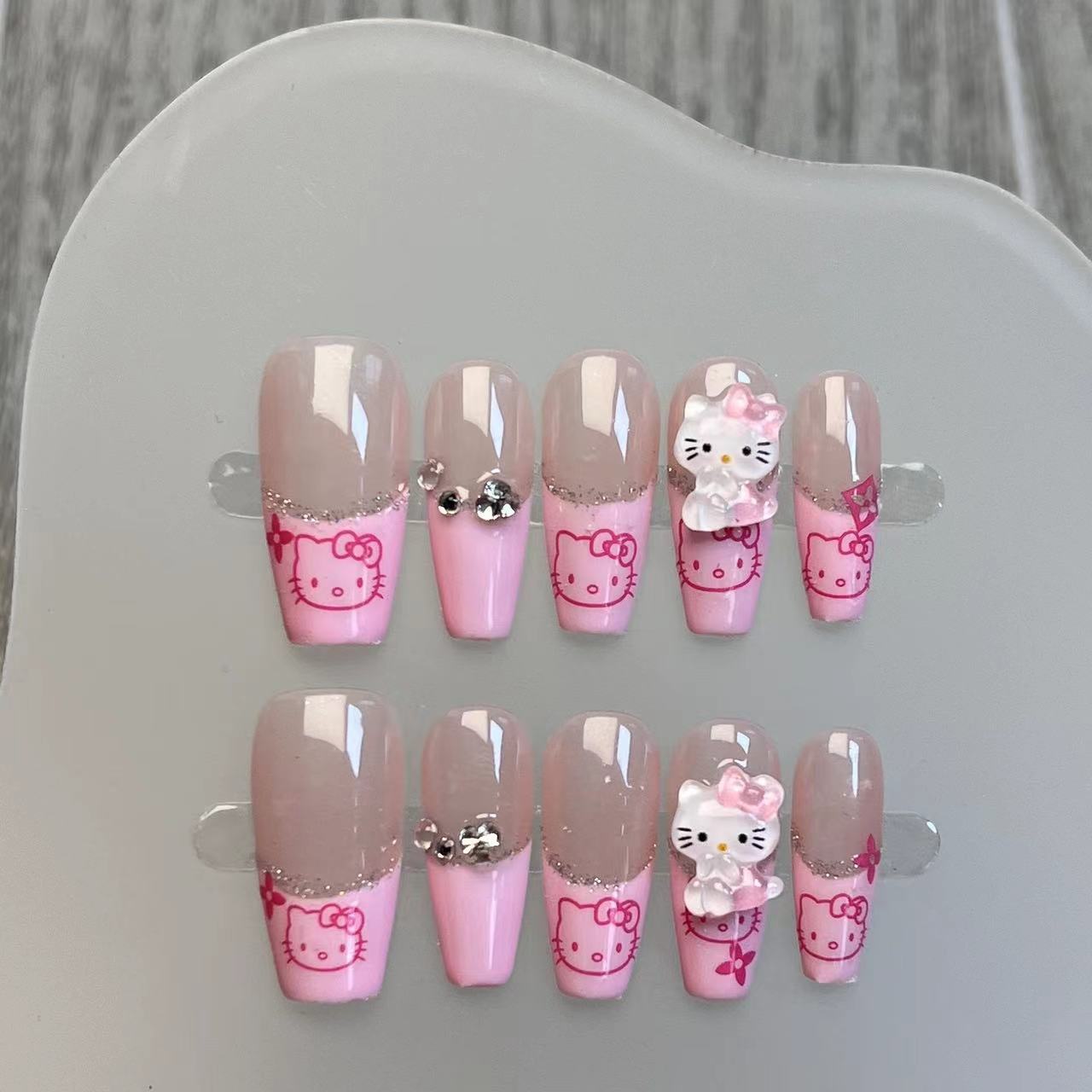 Kitty Nails